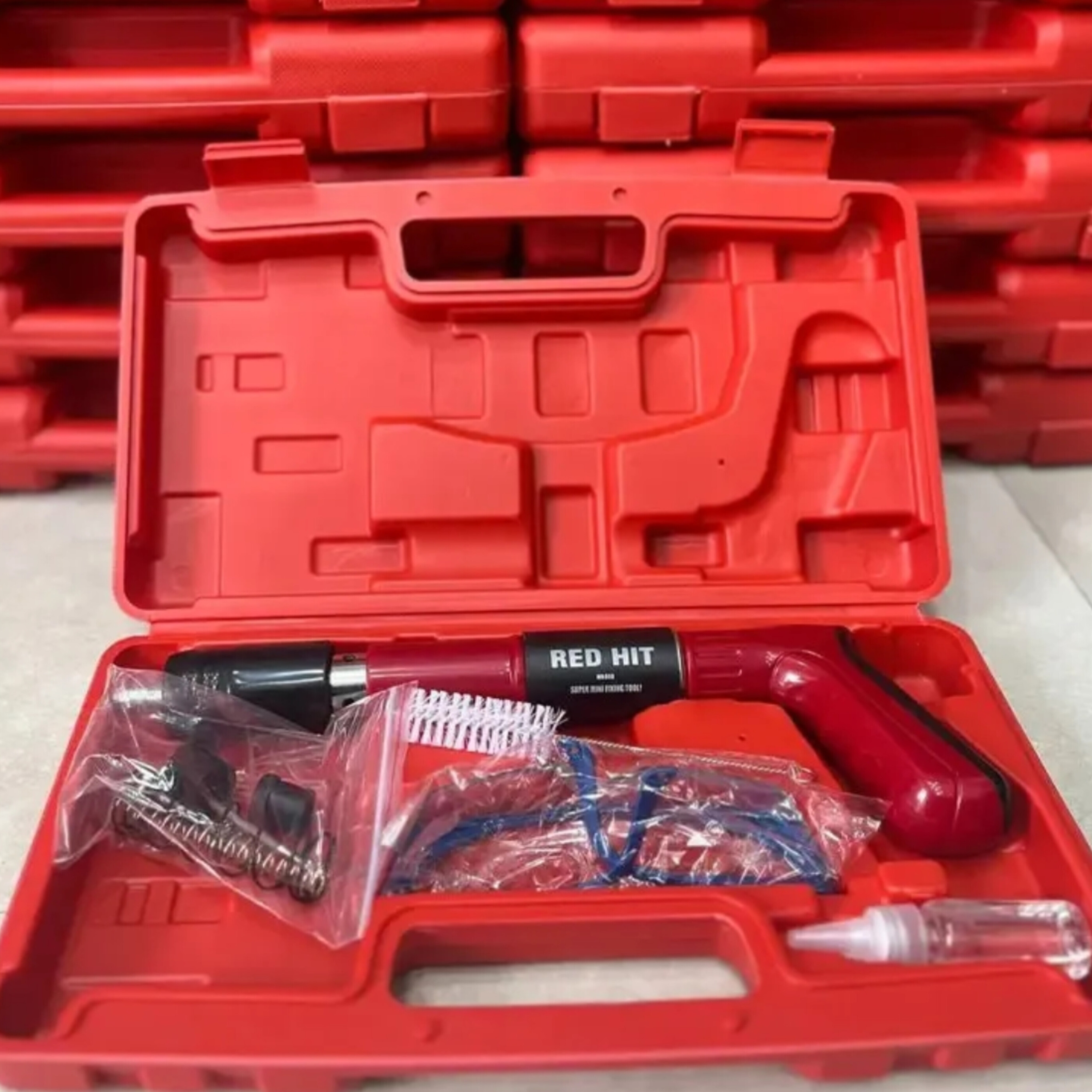 میخکوب دستی بدنه فلزی RED HIT (دارای باکس)